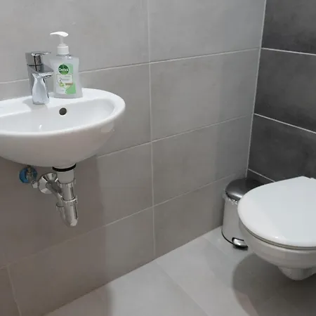 Downtown 2 Bedrooms Nearby Duna River Balcony-Garage 10 Euro Per Day Budapest Exterior photo