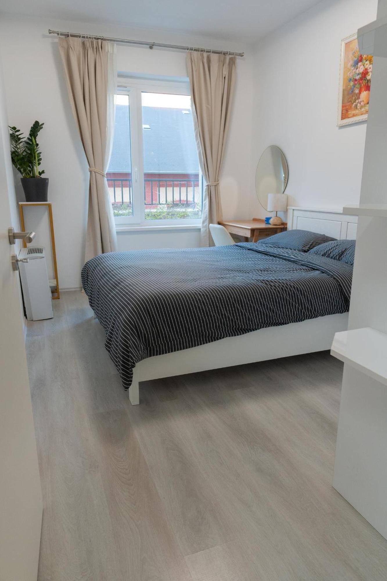 Downtown 2 Bedrooms Nearby Duna River Balcony-garage 10 Euro Per Day Apartament Budapeszt